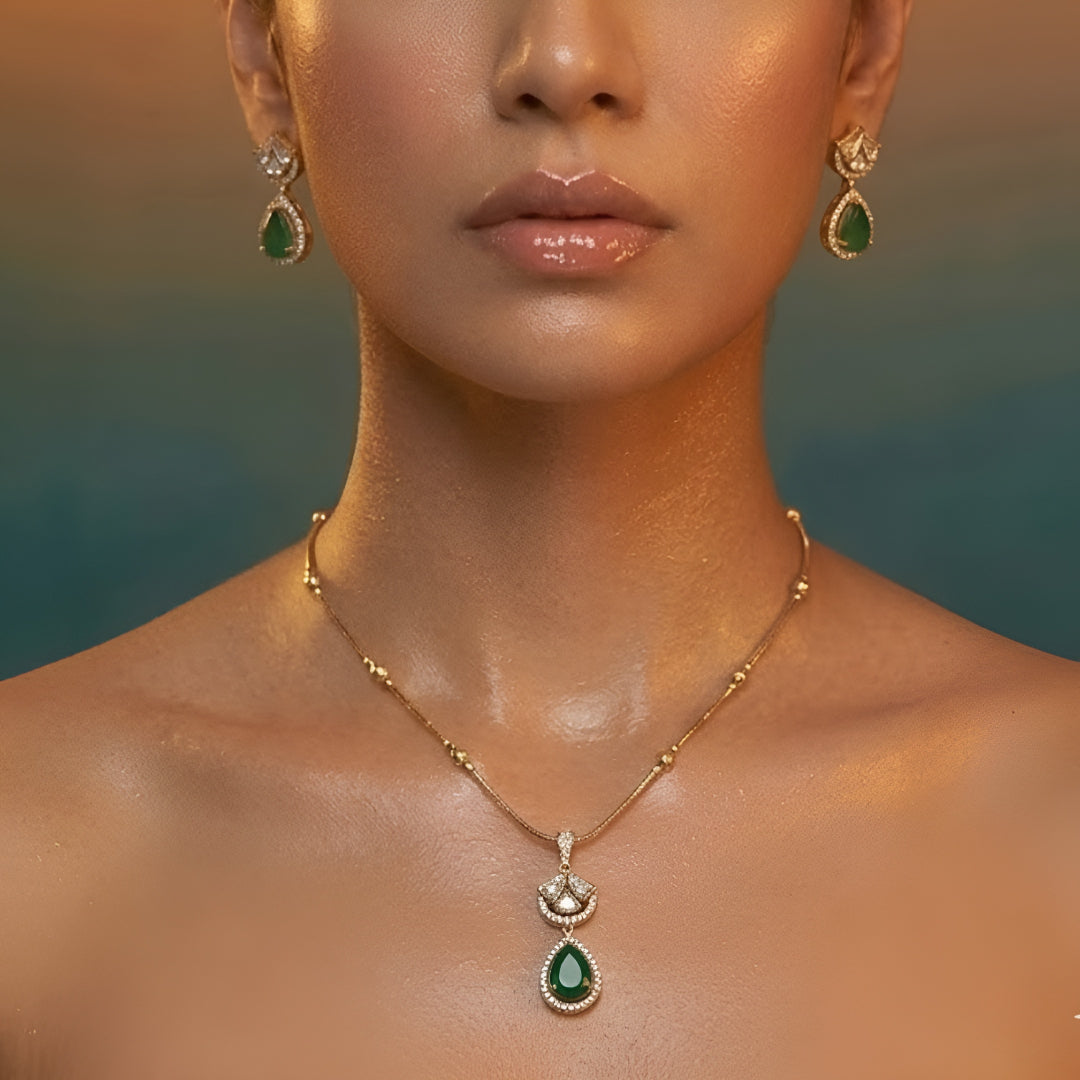 Gold-Plated Emerald Green Teardrop Crystal Pendant Necklace Set with Matching Earrings for Women