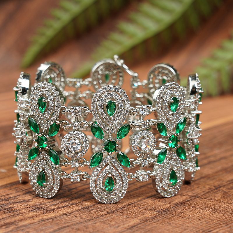 Alluring American Diamond Bracelet - Auraa Trends - Bracelet - # - Auraa Trends - Alluring American Diamond Bracelet