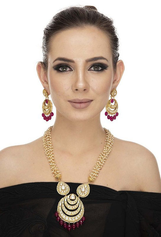 Magnificent Kundan Necklace Set