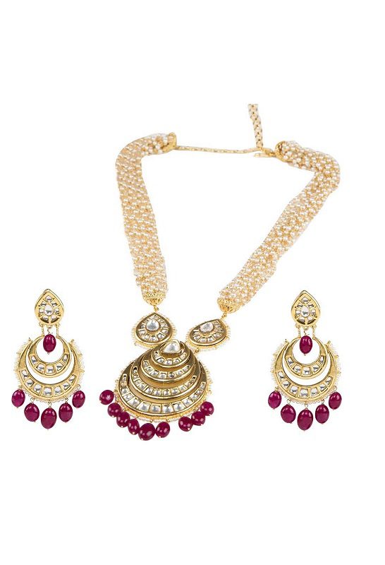 Magnificent Kundan Necklace Set