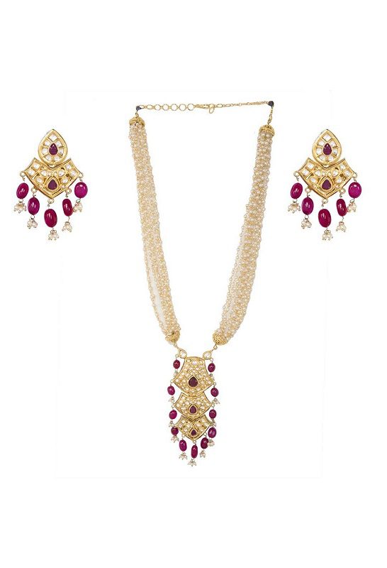 Stunning Kundan Necklace Set