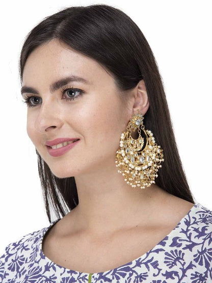 Delicate Kundan Chaandbali Earring With Pearl Drops