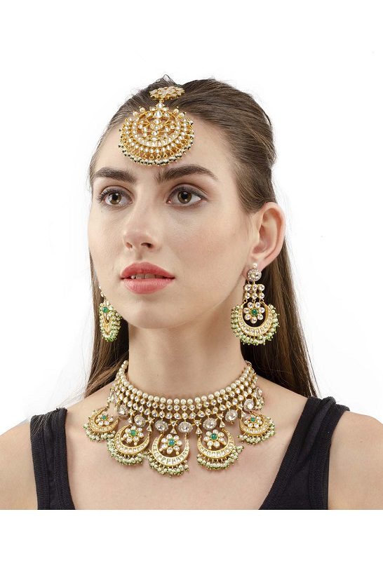 Aristocratic Kundan Necklace Set with Green Meena work