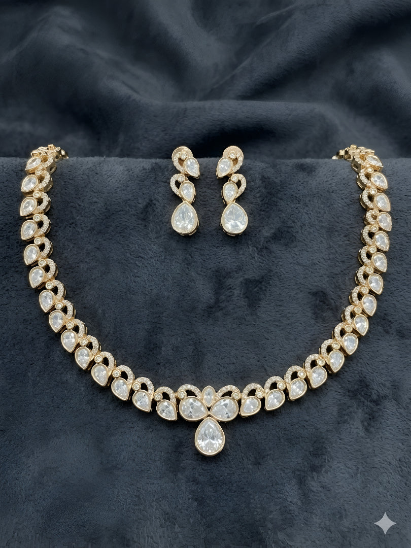 Gold plated kundan teardrop necklace set with matching earrings