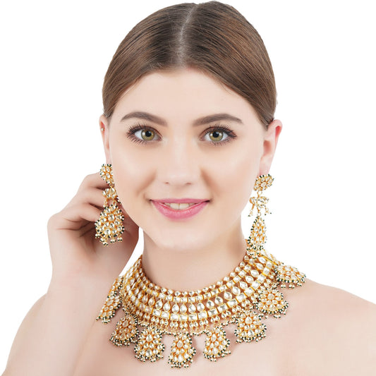 Bedazzling Kundan Necklace Set. Meticulously crafted with gold plating - Necklaces - Meticulously crafted with gold plating