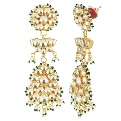 Bedazzling Kundan Necklace Set. Meticulously crafted with gold plating - Auraa Trends - Necklaces -