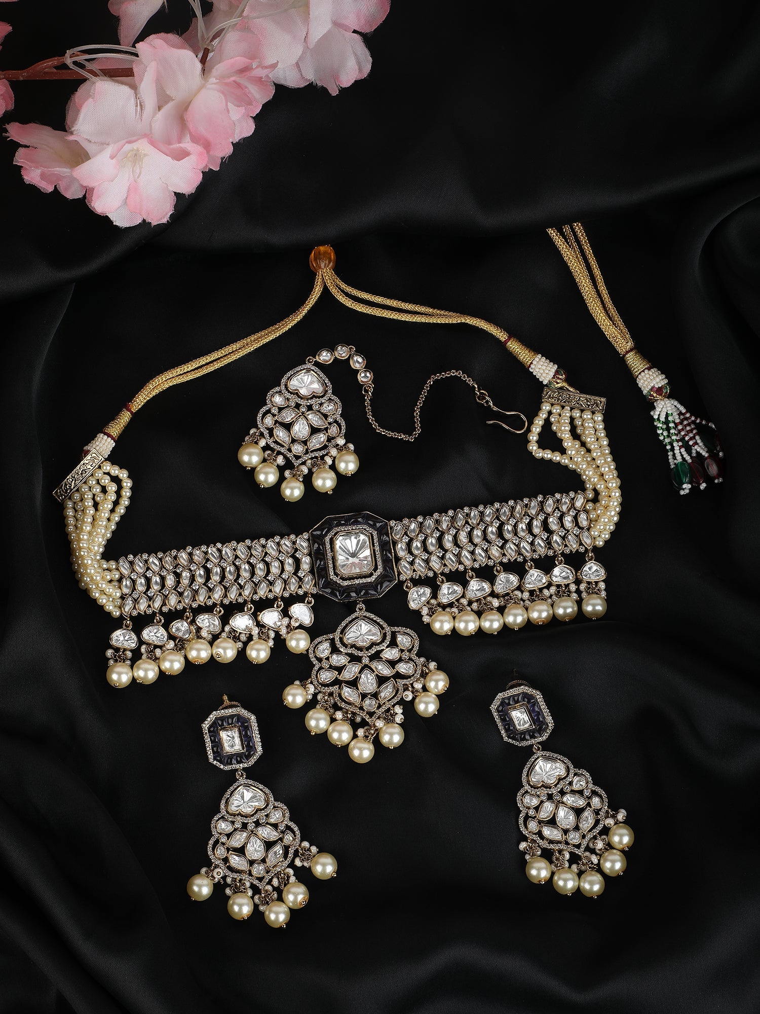 Bridal Choker Necklace Set With Jades & Pearl Drops - Auraa Trends - Choker - Bridal Choker Necklace Set With Jades & Pearl