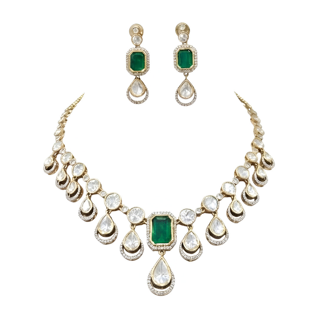 Green kundan necklace set with emerald stone, pear-shaped kundan drops and matching earrings