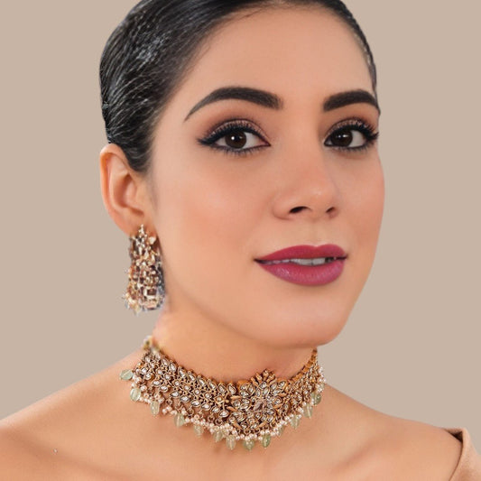 Choker Royal Floral Kundan Necklace Set - Auraa Trends - choker - # - Auraa Trends - Choker Royal Floral Kundan Necklace Set