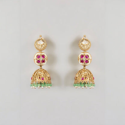 Classic Kundan and Green Bead Choker Set. - Auraa Trends - Necklace Set - # - Auraa Trends - Classic Kundan and Green Bead Choker Set.