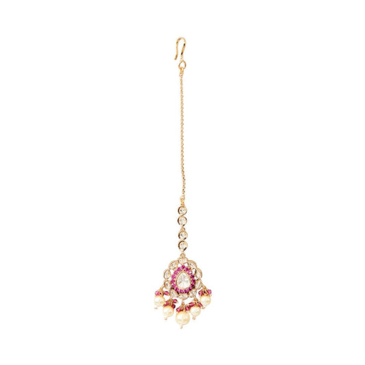 Classic Pink Kundan Maang Tikka with Pearl Drops - Auraa Trends - Maangtika -  - Auraa Trends - Pink and white stone gold - toned kundan maang tikka with floral centerpiece and pearl drop accents