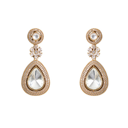 Classic White Kundan Choker Necklace Set with Earrings for Bridal & Wedding Wear - Auraa Trends - Necklace -  - Auraa Trends - “White kundan choker necklace set with teardrop stones and earrings” “Gold - tone bridal choker necklace with floral kundan work and crystal details” “Traditional Indian jewelry set with white stones for weddings”
