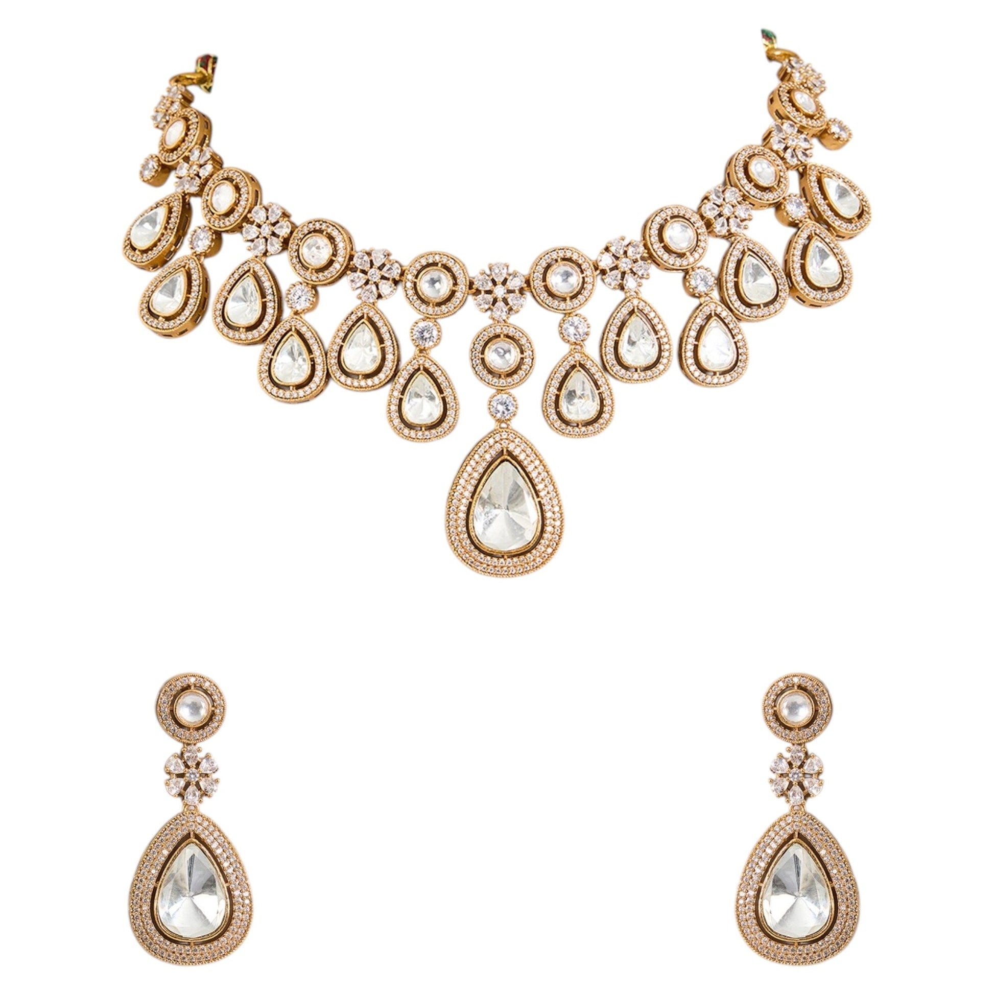 Classic White Kundan Choker Necklace Set with Earrings for Bridal & Wedding Wear - Auraa Trends - Necklace -  - Auraa Trends - “White kundan choker necklace set with teardrop stones and earrings” “Gold - tone bridal choker necklace with floral kundan work and crystal details” “Traditional Indian jewelry set with white stones for weddings”