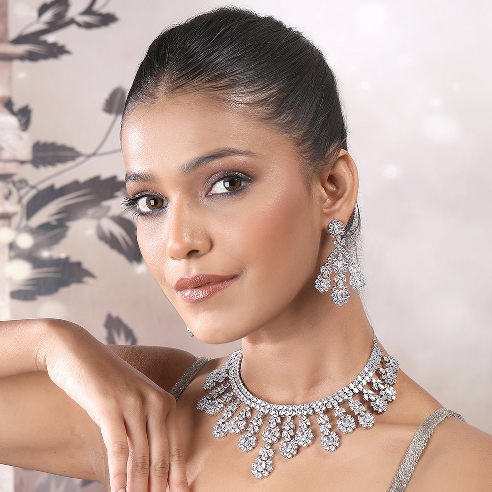 Complete Your Outfit With This Elegant Necklace Set - Auraa Trends - Necklace Set - Trends - Buy Necklace Set Online In India