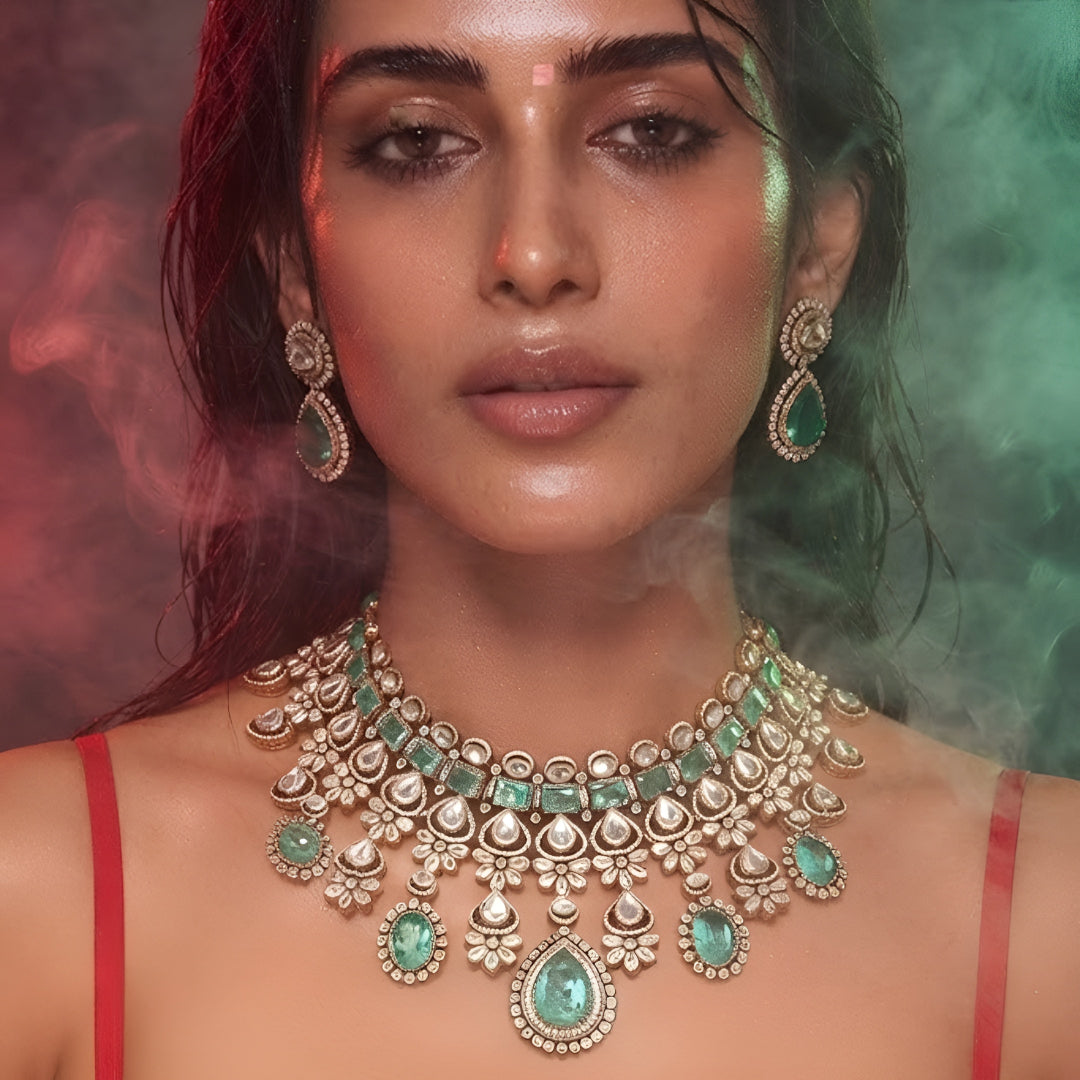 Emerald Green Kundan Necklace Set with Matching Earrings