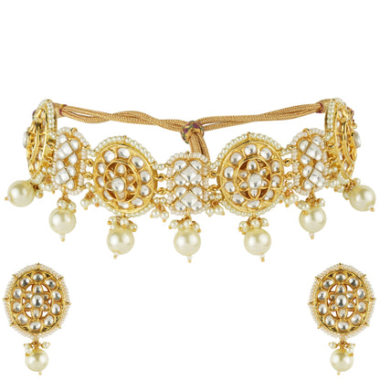 Prestigious Kundan Choker Necklace Set