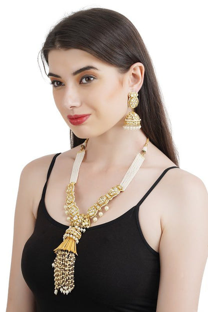 Sparkling Kundan necklace set