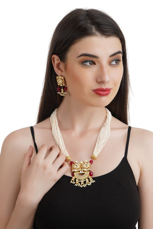 Splendid Kundan Necklace Set