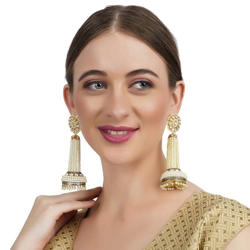 Kundan Pearl Chaandlier Earring