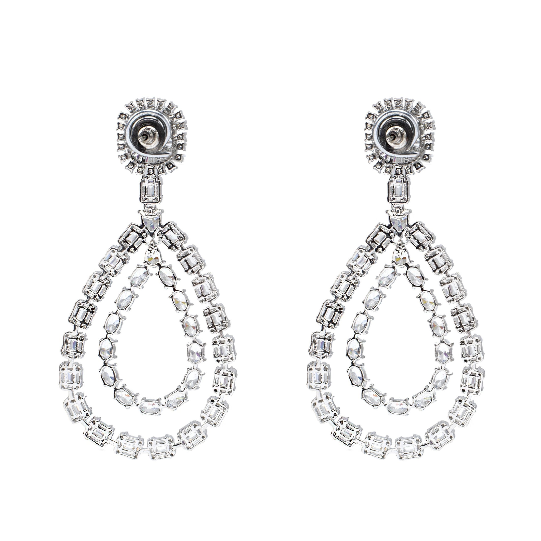 Alluring Diamonte Chaandlier Earrings