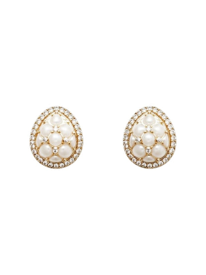 Gold-plated pearl teardrop pendant necklace set with matching stud earrings embellished with American diamonds for women.