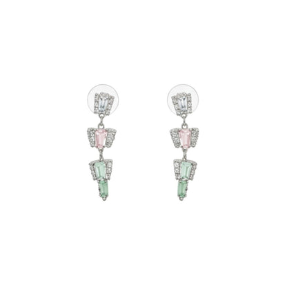 ALT Text:

"Elegant diamond necklace and earrings set with sparkling diamonds in a luxurious design – perfect for weddings and special occasions.
