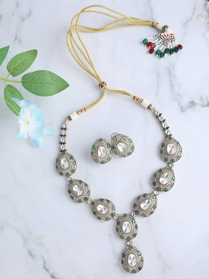 Elegant Colourless Crystal Necklace Set - Stylish Kundan & Polki Jewelry for Women - Auraa Trends - Necklace Set - Necklace