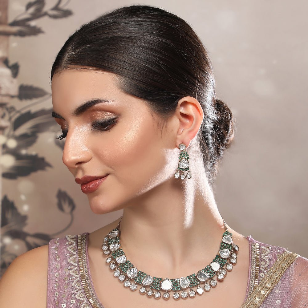 Elegant Kundan Polki Necklace Set with Emerald Accents - Auraa Trends - Necklace Set - Auraa Trends - necklace set for women