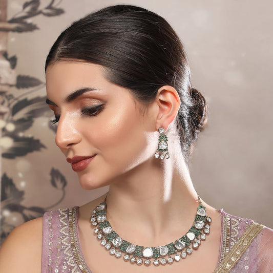 Elegant Kundan Polki Necklace Set with Emerald Accents - Auraa Trends - Necklace Set - Auraa Trends - necklace set for women