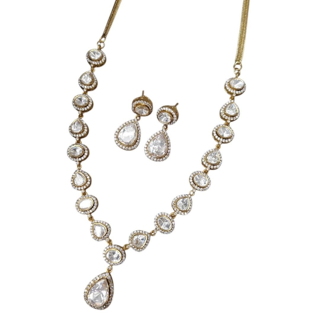 Elegant Kundan - Style White Stone Necklace Set - Auraa Trends - Necklace Set -  - Auraa Trends - "Gold - plated kundan - style necklace set with white teardrop and oval stones, including matching earrings – ideal for weddings, parties, and traditional functions.