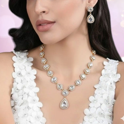 Elegant Kundan - Style White Stone Necklace Set - Auraa Trends - Necklace Set -  - Auraa Trends - "Gold - plated kundan - style necklace set with white teardrop and oval stones, including matching earrings – ideal for weddings, parties, and traditional functions.