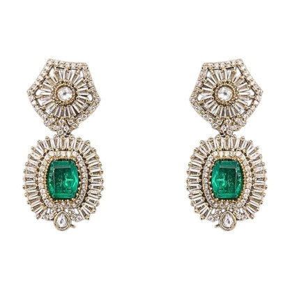 Emerald Green Kundan Choker Necklace Set with Earrings - Auraa Trends - Necklace Set -  - Auraa Trends - Emerald Green Kundan Choker Necklace Set with Earrings