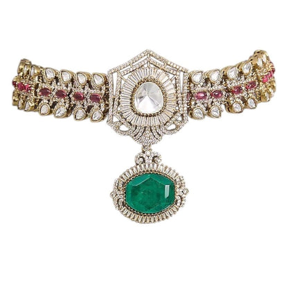 Emerald Green Kundan Choker Necklace Set with Earrings - Auraa Trends - Necklace Set -  - Auraa Trends - Emerald Green Kundan Choker Necklace Set with Earrings