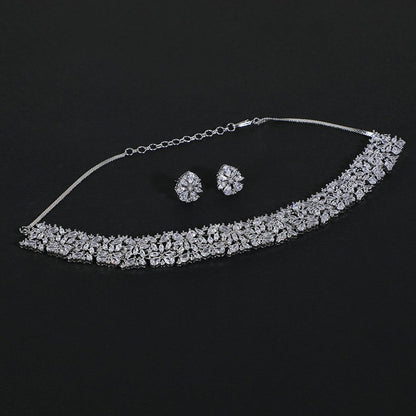 Exquisite Choker Necklace Set with Matching Earrings - Auraa Trends - Choker - Exquisite Necklace Set with Matching Earrings