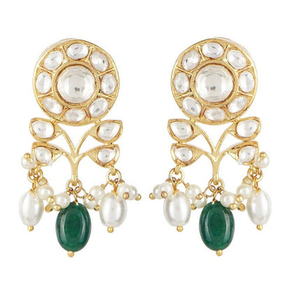 Exquisite Kundan Necklace Set - Auraa Trends - Necklace Set - Auraa Trends - Pearl and Green Bead Kundan Choker Necklace Set