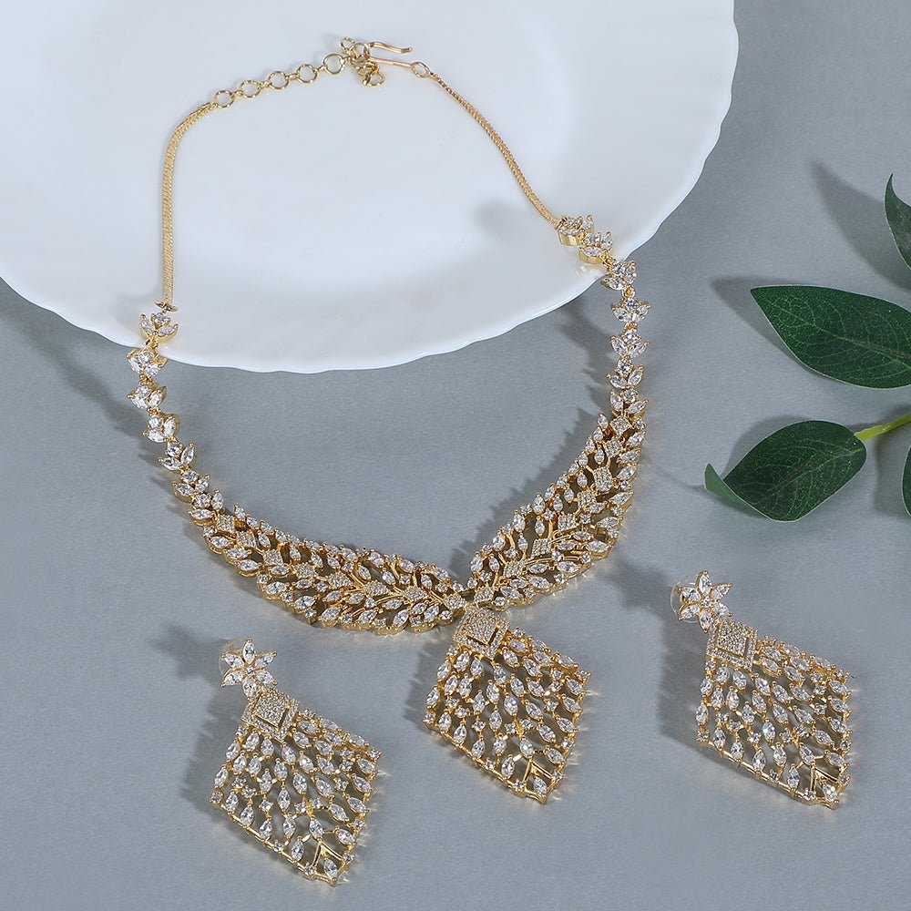 Gold and diamond statement necklace set - Auraa Trends - Necklaces set - # - Auraa Trends - statement necklace set