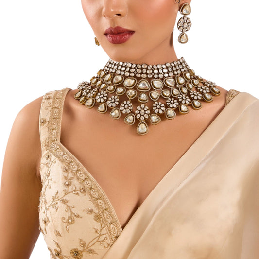 Gold Finish Floral Motif & Kundan Stone Choker Necklace Set - Auraa Trends - Necklace -  - Auraa Trends - Gold Finish Floral Motif & Kundan Stone Choker Necklace Set