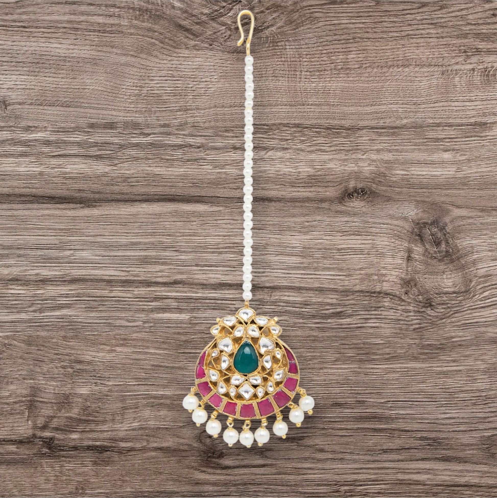 Gold Finish Kundan Maangtikka - Auraa Trends - Maangtika - # - Auraa Trends - Gold Finish Kundan Maangtikka