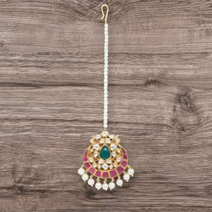 Gold Finish Kundan Maangtikka - Auraa Trends - Maangtika - # - Auraa Trends - Gold Finish Kundan Maangtikka