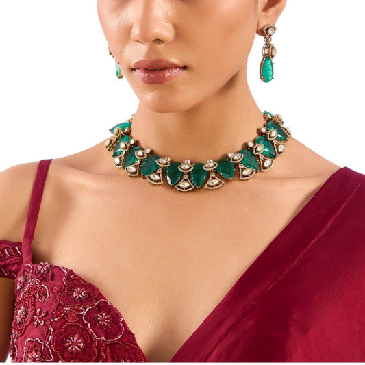 Gold Finish Kundan Polki & Deep Green Stone Choker Necklace Set - Auraa Trends - Necklace -  - Auraa Trends - Gold Finish Kundan Polki & Deep Green Stone Choker Necklace Set