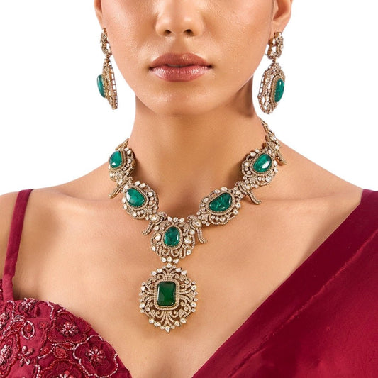 Gold Finish Kundan Polki & Emerald Stone Necklace Set - Auraa Trends - Hathphool -  - Auraa Trends - Gold Finish Kundan Polki & Emerald Stone Necklace Set