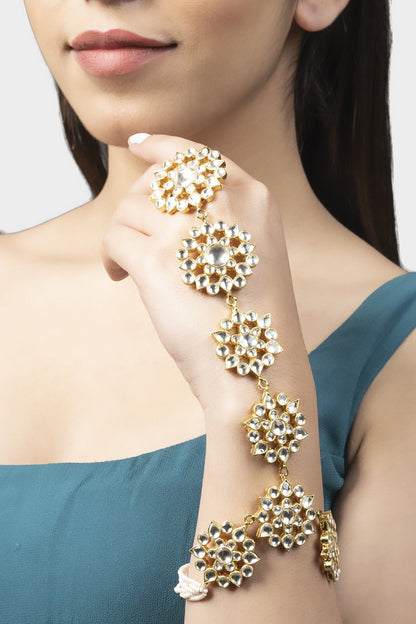 Gold Finish Kundan Polki Haathphool (Set of 2) - Auraa Trends - Hathphool - Gold Finish Kundan Polki Haathphool (Set of 2)