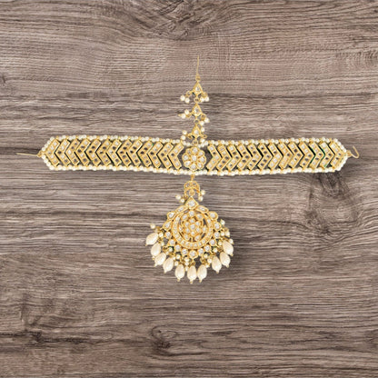 Gold Finish Kundan Stone & Pearl Chain Mathapatti - Auraa Trends - Mathapati - # - Auraa Trends - Gold Finish Kundan Stone & Pearl Chain Mathapatti