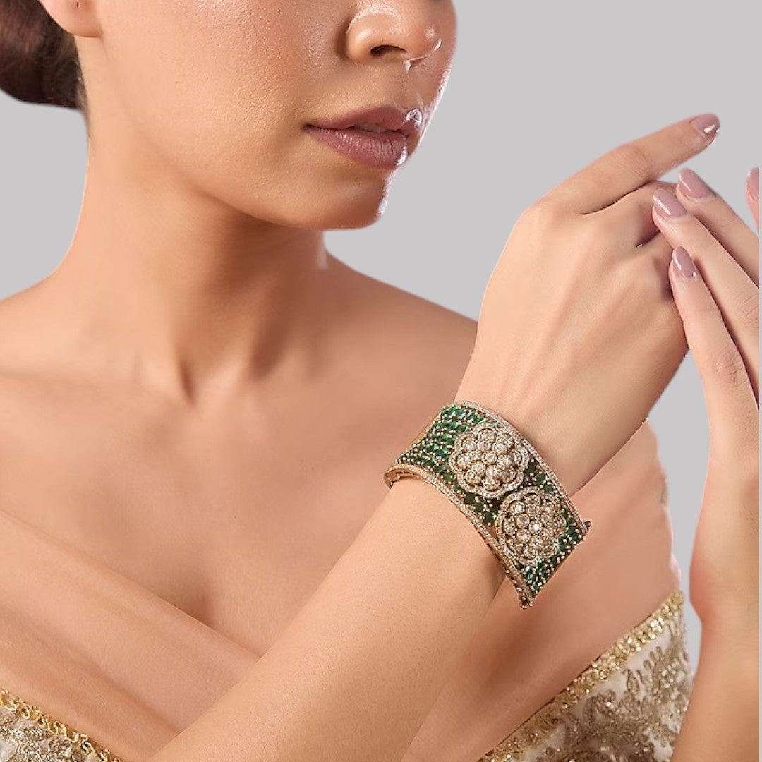 Gold - Plated Green Kundan Kada Bangle with Floral Design for Women - Auraa Trends - Bracelet -  - Auraa Trends - "Gold - plated green kundan floral kada bangle bracelet for women – ethnic Indian jewelry with antique finish, worn with saree"