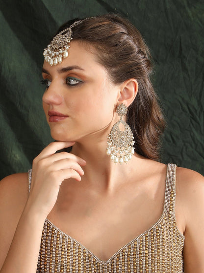 Gold-Plated Kundan Chandbaali and Maangtikka set - Auraa Trends - Earring Set - Bridal Collection Contemporary Earring