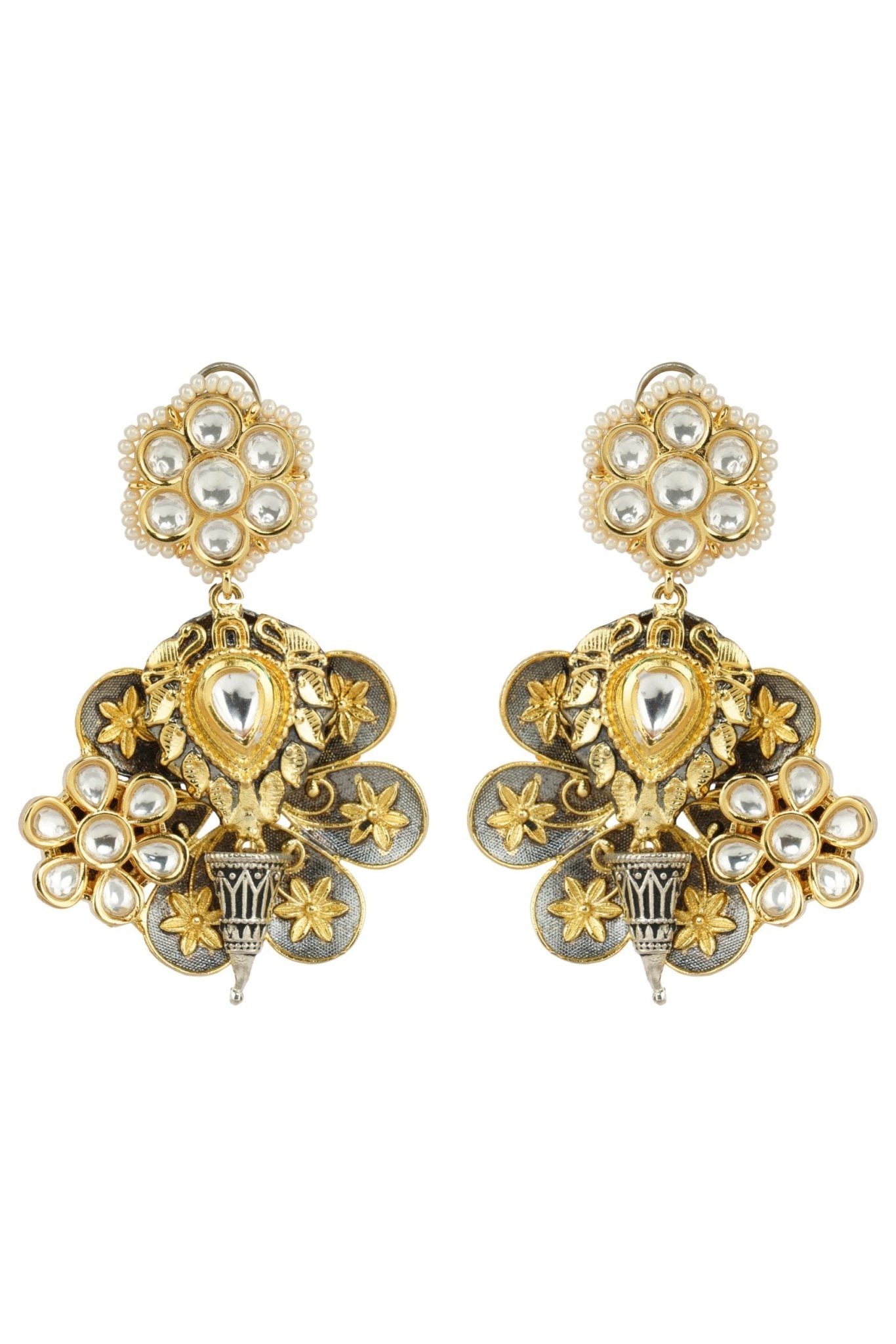 Gold Plated Kundan Jhumka Earrings - Traditional Elegance - Auraa Trends - Jhumka -Trends - Grand Gold Plated Kundan Earrings