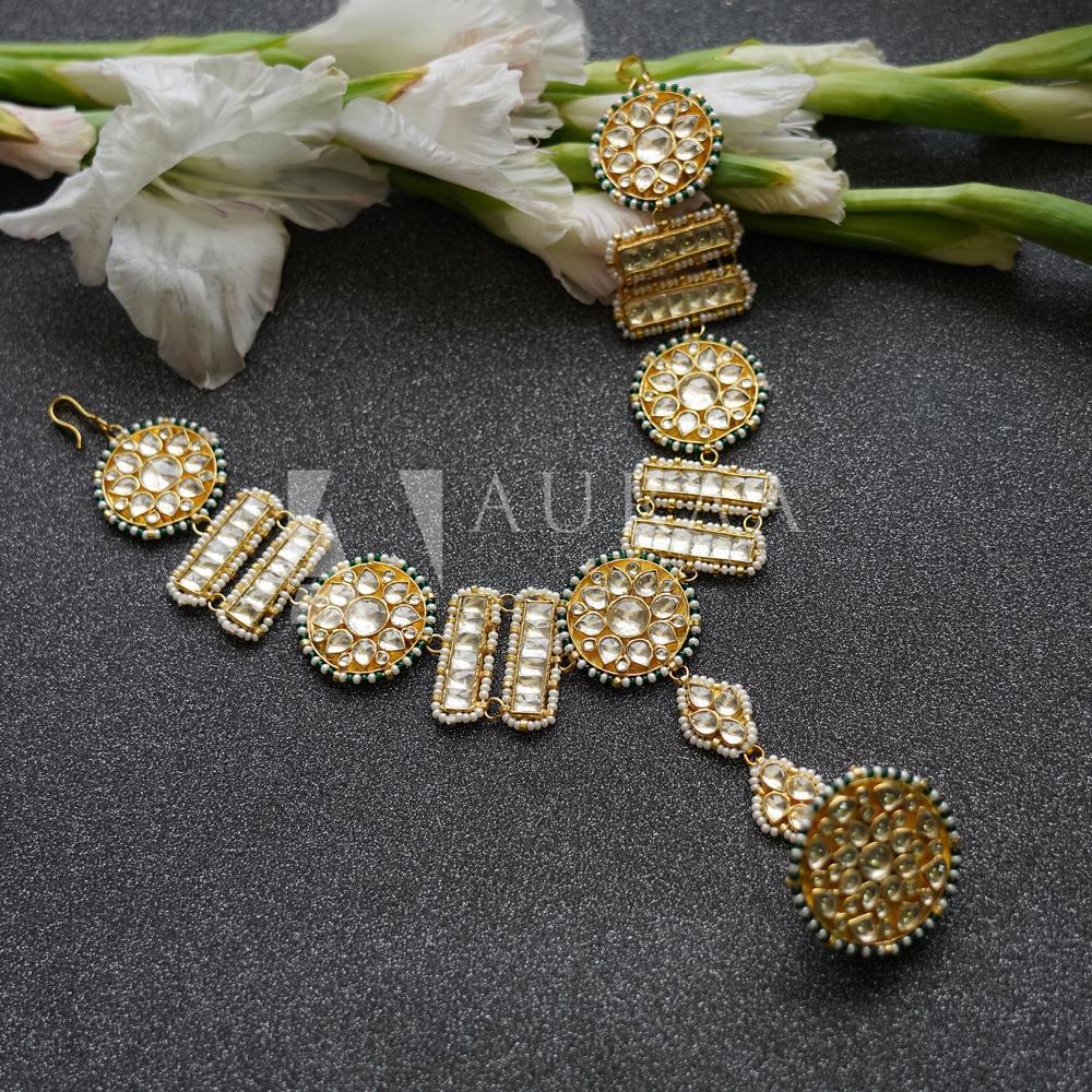 Gold-Plated Kundan & Pearl Bridal Mathapatti - Auraa Trends - Mathapati - Buy Gold-Plated Kundan & Pearl Bridal Matha Patti