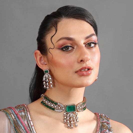 Gold - Plated Kundan - Studded & Beaded Jewellery Set - Auraa Trends - Necklace Set - Gold - Plated Kundan Jewellery