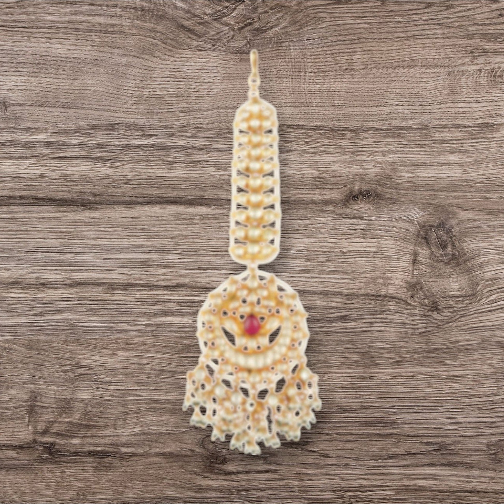 Gold Plated Pearl & Kundan Polki Maangtikka - Auraa Trends - Maangtika - # - Auraa Trends - Gold Plated Pearl & Kundan Polki Maangtikka
