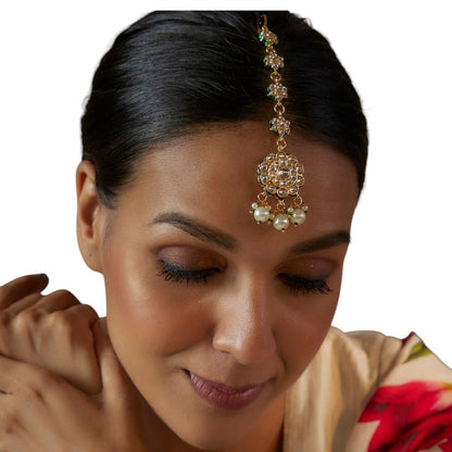 Gold Plated White Kundan Polki Earrings With Maangtikka - Auraa Trends - Maangtika - # - Auraa Trends - Gold Plated White Kundan Polki Earrings With Maangtikka